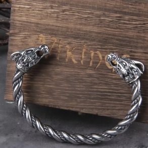 Flot snoet st�l armb�nd med Fenrisulven 