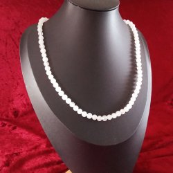 Halskden med de flotteste blanke Mnestens perler