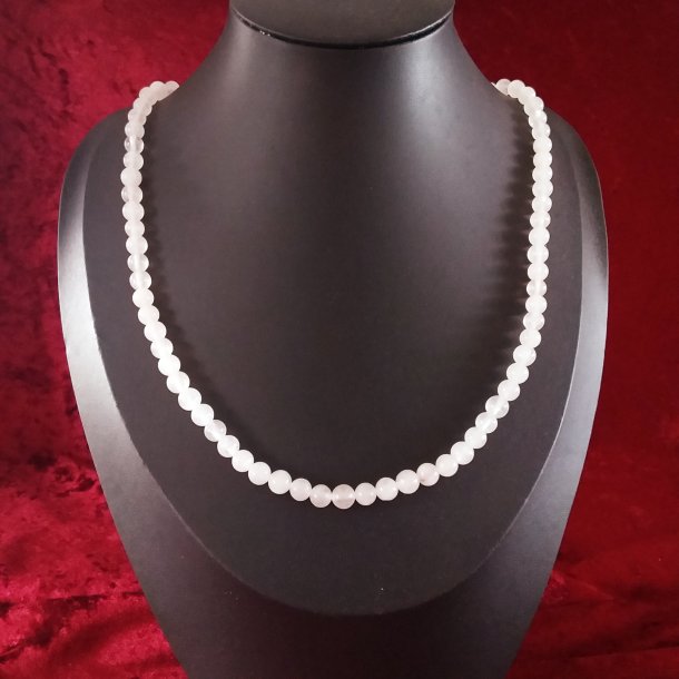 Halskden med de flotteste blanke Mnestens perler