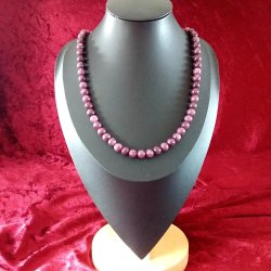 Luksus halskde med flotte 8 og 6 mm Granat perler
