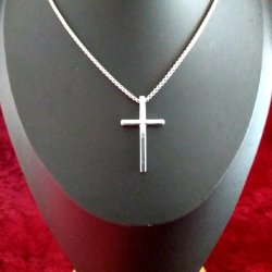 Flot st�l kors med afrundet kanter