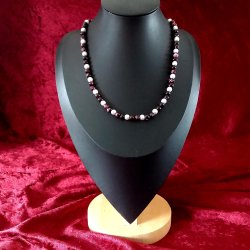 En super flot og unikt Ferskvandsperler halskde