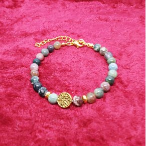 Et smukt armb�nd med flerfarvet Agat perler