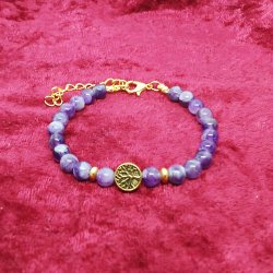 Flot armbnd med perler af Amatyst. Fs i 3 strrelser