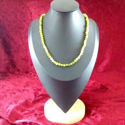 Flot halskde med Grnne Drue Agat perler