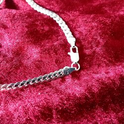 Halskden til bde kvinden og manden i 925 Sterling slv