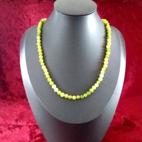 Flot halsk�de med Gr�nne Drue Agat perler