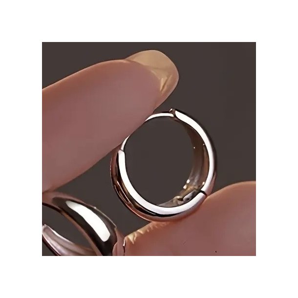 Kraftige runde s925 Sterlings�lv �reringe