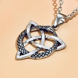 St�l halsk�de med symbol og Midg�rdsormen