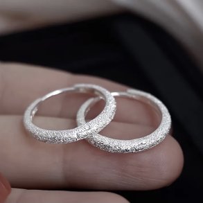 Stilfulde og flotte runde Hoops s925 sterlings�lv �reringe 