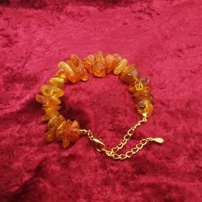 Flot slebet og poleret Dansk Rav armb�nd