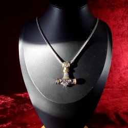 Flot st�l halsk�de med vedh�ng af Thors hammer, og med forgyldninger