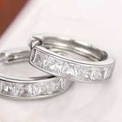 s925 s�lv �reringe med flotte Zirkoner