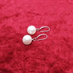 HF design. Slv reringe med store flotte Ferskvandsperler