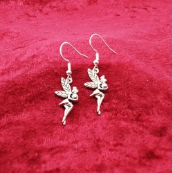 HF.  Slv reringe med  sm sde engle