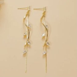 Flotte lange Guldbelagte �reringe