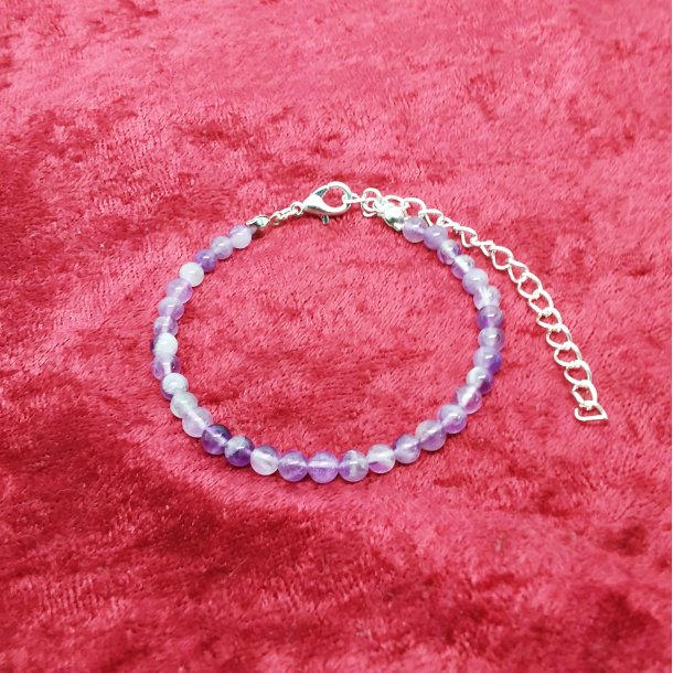 HF : Flot armbnd med sm fine Amatyst perler