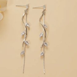 Flotte lange s�lvbelagte �reringe 