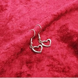 HF. Slv reringe med hjertervedhng